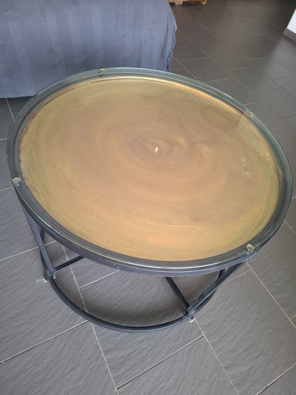 Tavoli: Runder Beistelltisch mit Glas 80 cm Durchmesser – Usato da Schaffhausen venduto da rpauktion 1