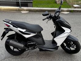 Sehr schöner Scooter Kymco (ab 15 Jahren)