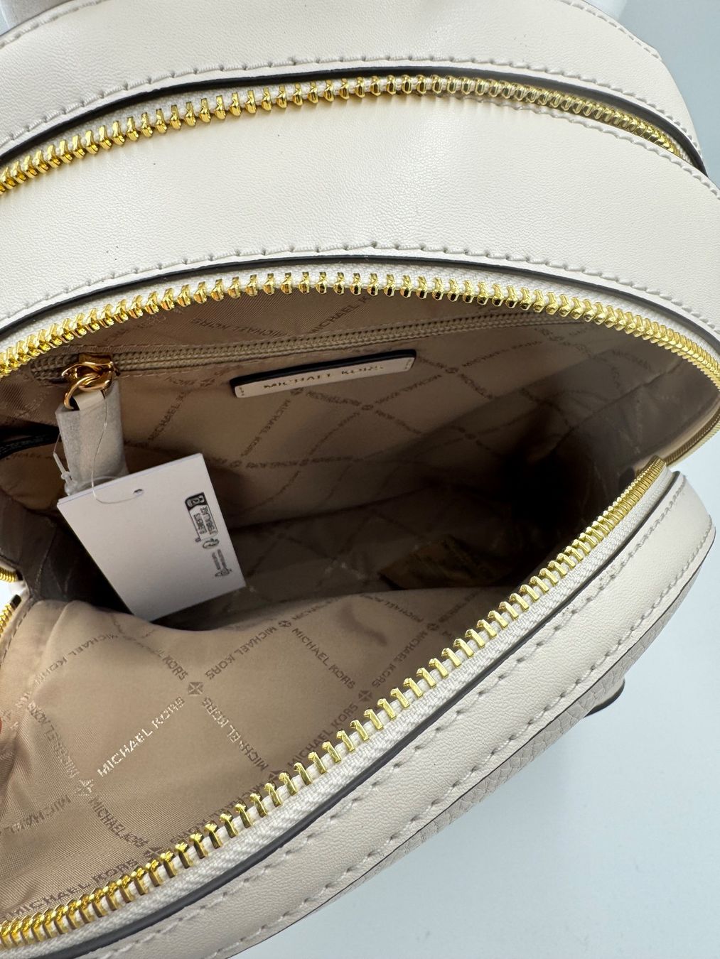 Michael Kors Zaini: Michael Kors Rucksack light cream – Nuovo e nell'imballaggio originale da Wiedlisbach venduto da Sistershop 5
