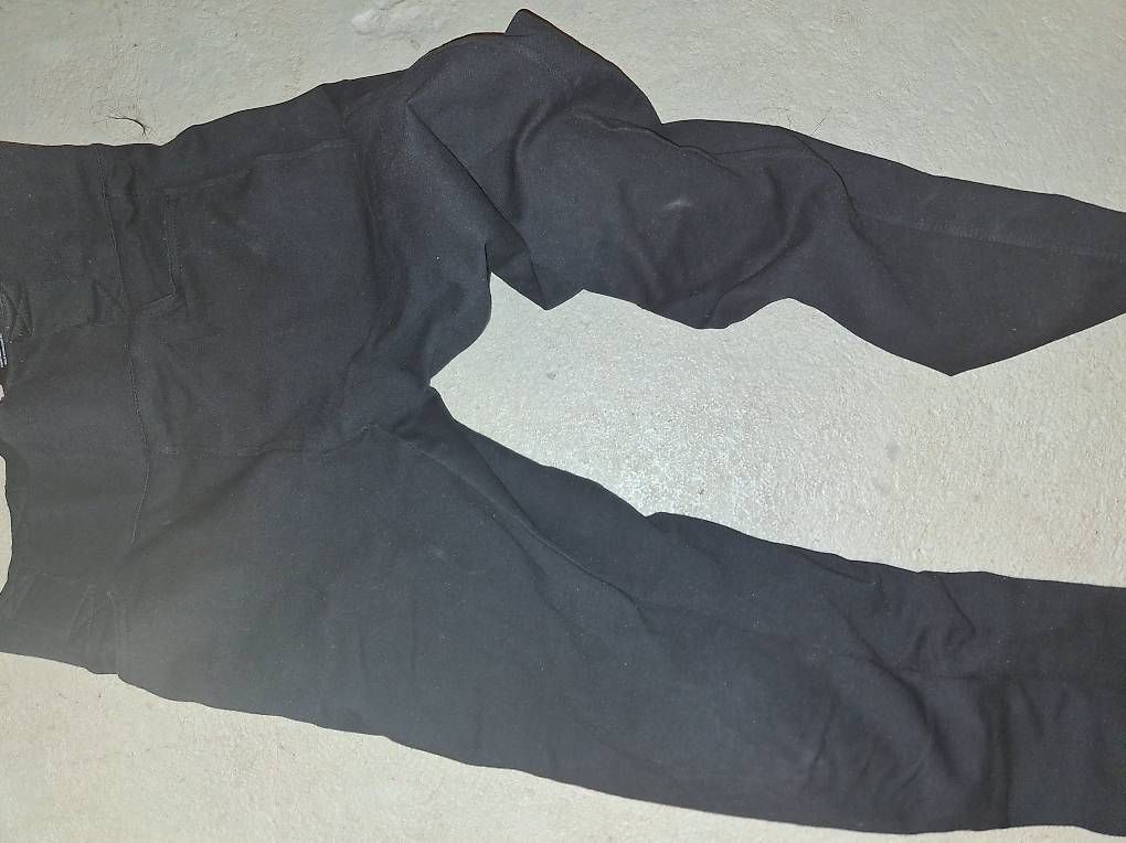 Pantaloni: Neue Töffhose mit Protektoren – Usato da Inwil venduto da mic_htq6