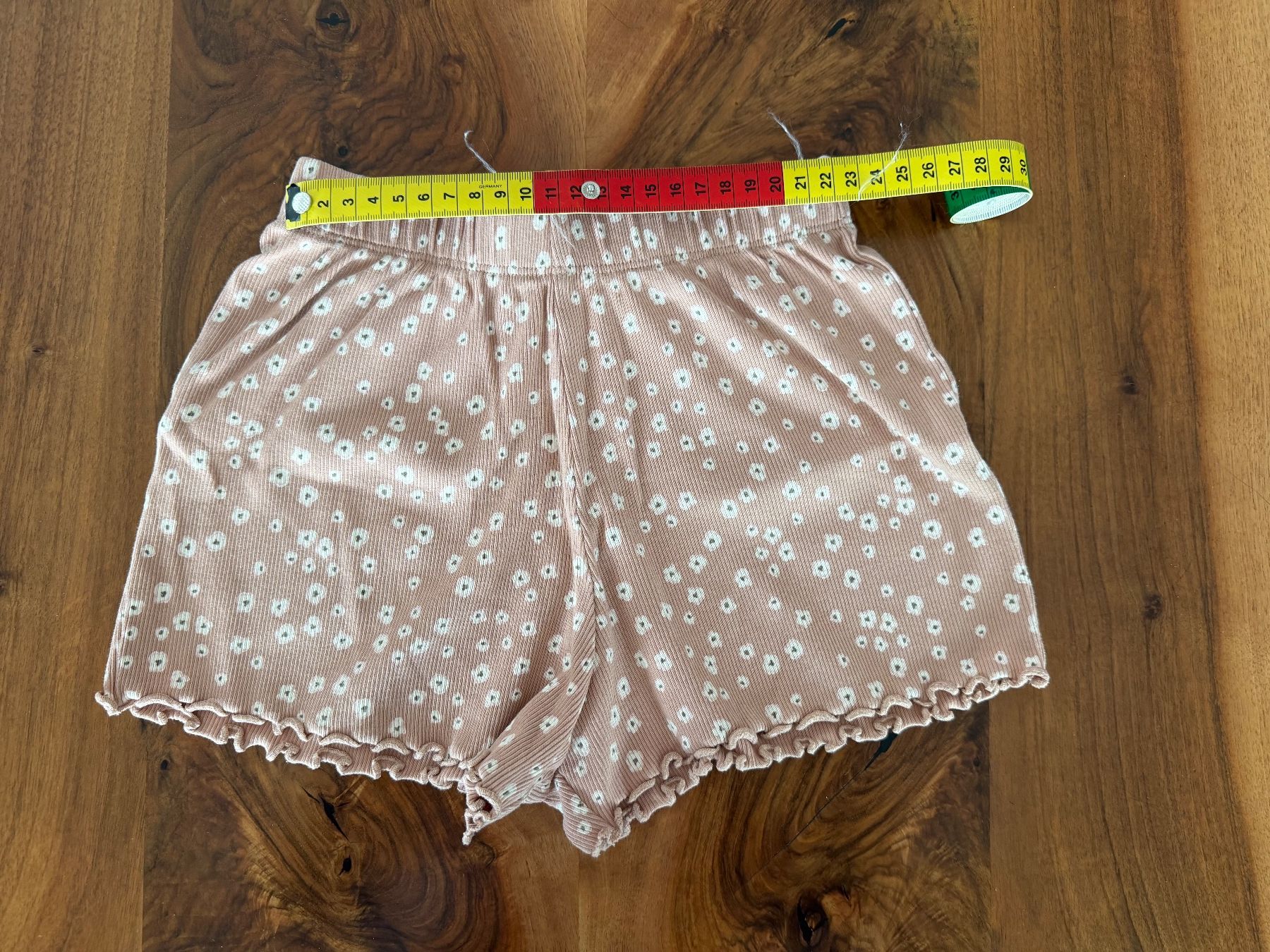 Next Hosen: Shorts, Next, Grösse 104 – Gebraucht aus Haslen AI von s176 1