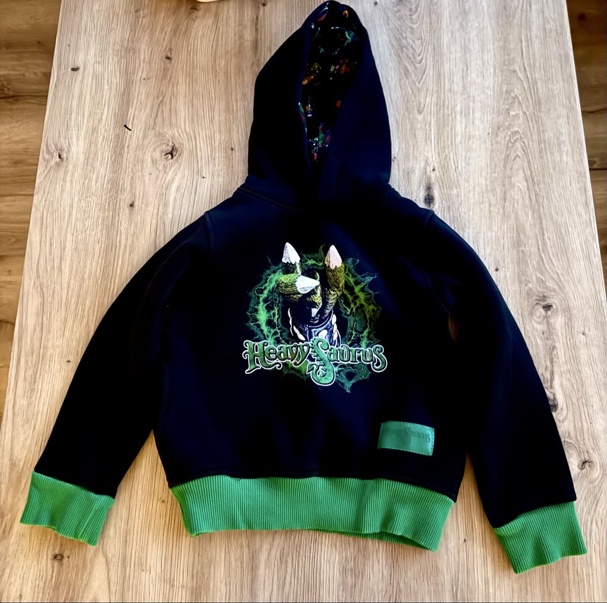 Pulls et sweat-shirts: HEAVYSAURUS Original Kapuzenpullover Gr. 104 – D'occasion à Teufenthal AG par ale_9k9d