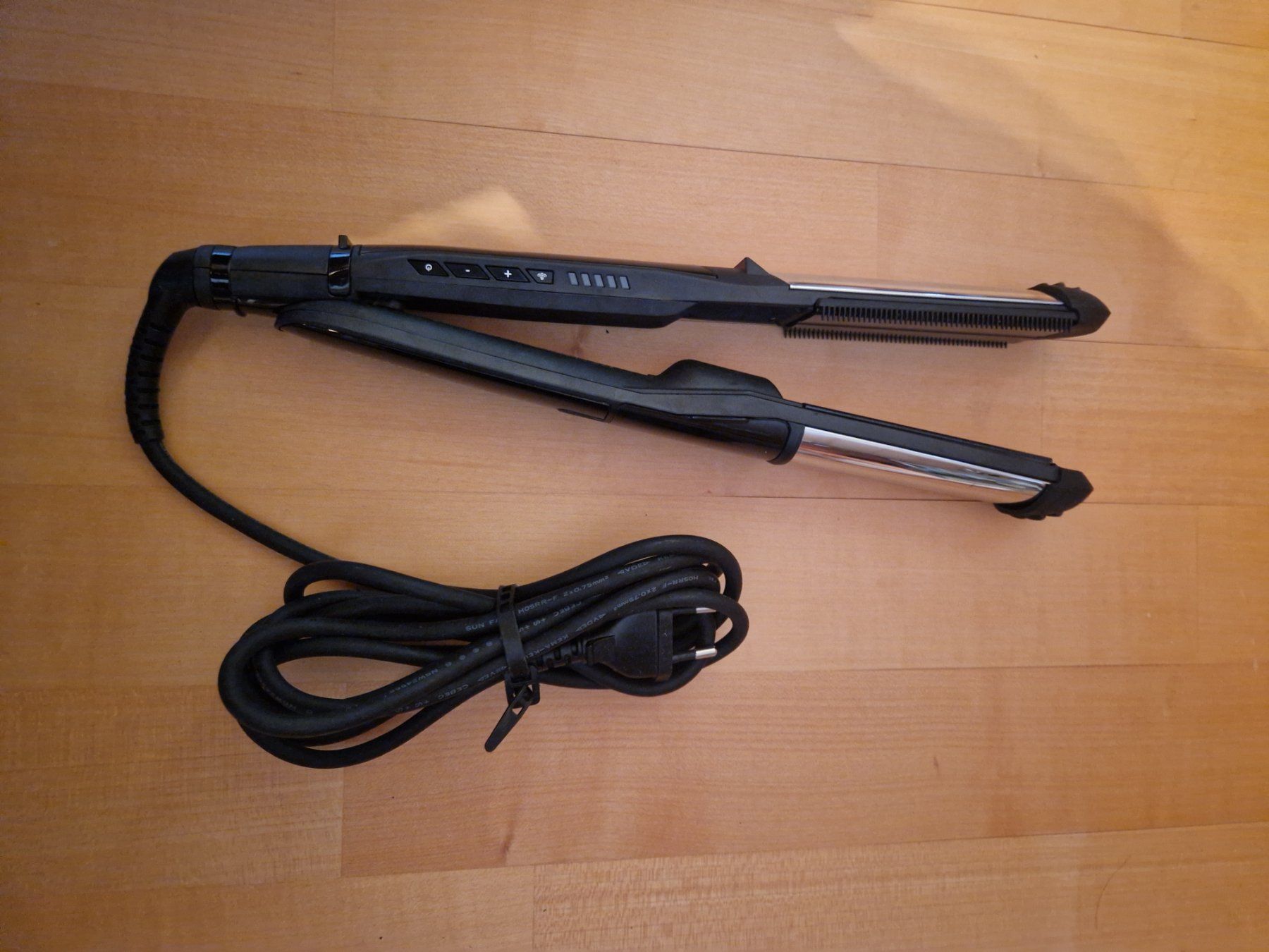 BaByliss Piastre & Arricciacapelli: BaByliss Steam Shine Styler - wie neu – Usato da Muttenz venduto da irina_66 1