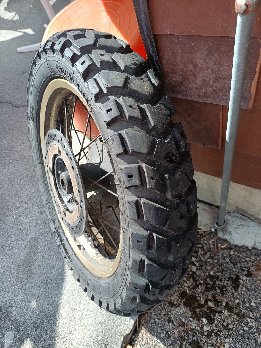 Honda Enduro: Africa twin rd04 Hinterrad – Usato da Schüpfheim venduto da schwyzer03