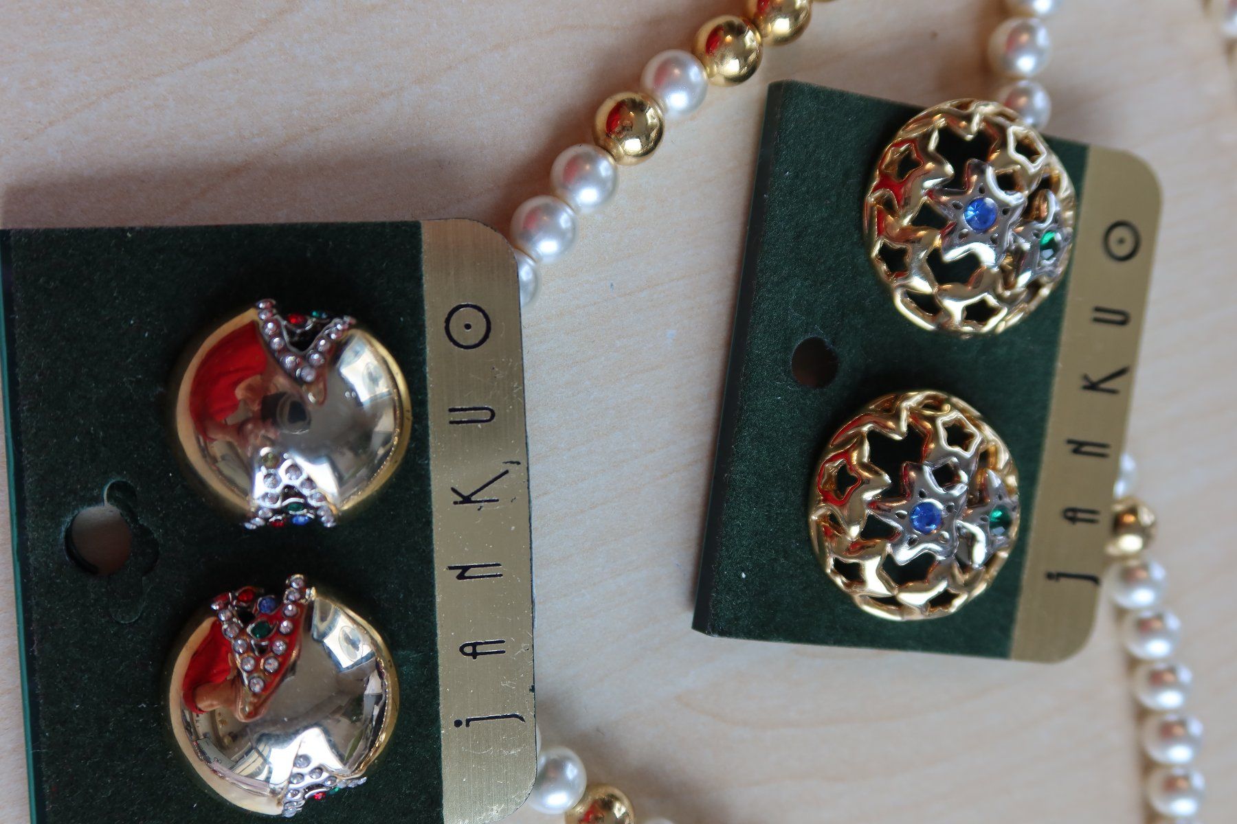 Altri gioielli: SET Halskette mit Perlen + 2 Paar Ohrclips - NEU – Nuovo e nell'imballaggio originale da Zürich venduto da Piki7 6
