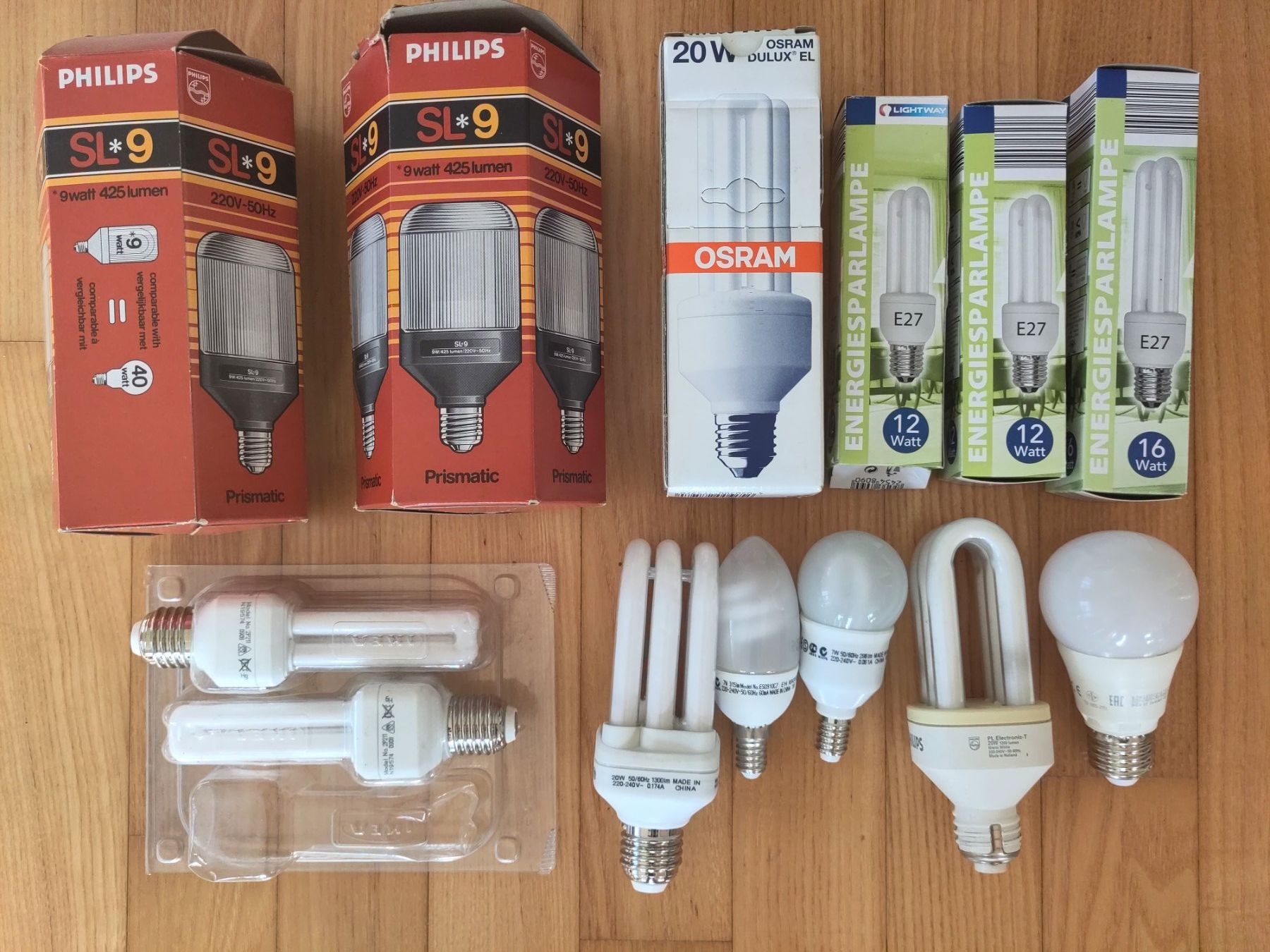 Lampade: Konvolut Energiesparlampen E27 – Usato da Wohlen AG venduto da thekusters