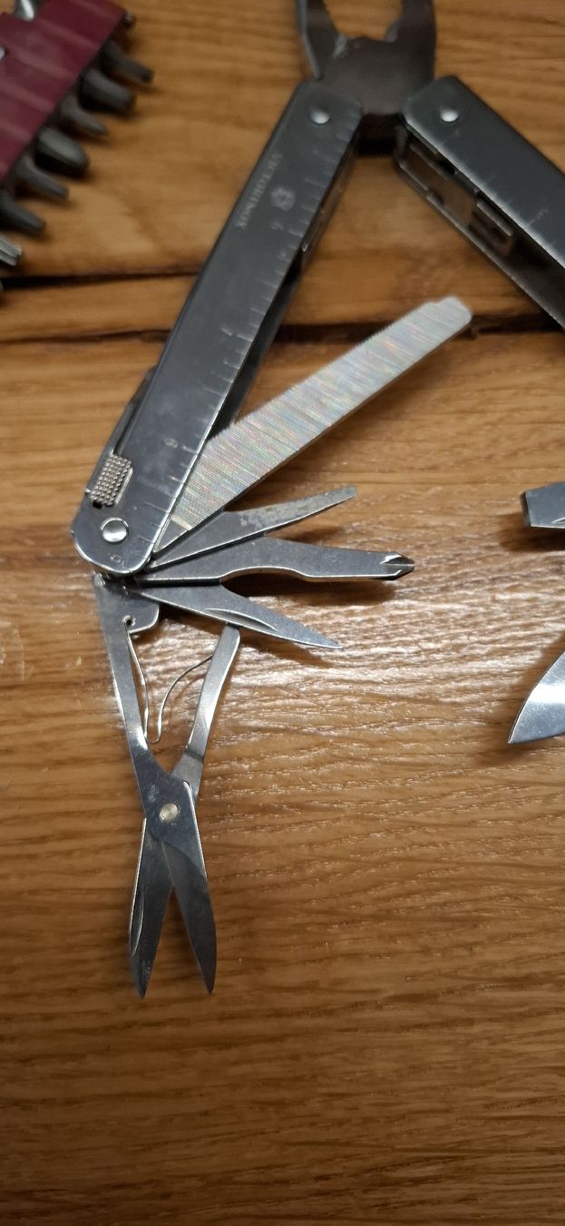 Victorinox Coltelli tascabile: Multitool Victorinox SwissTool X plus mit Bitsatz + Ratsche – Usato da Guntershausen venduto da Jtattoo 3