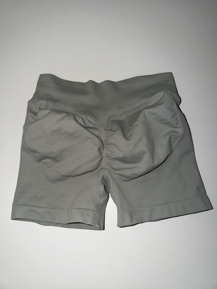 Leggings: Shorts grey size S new – Nuovo e nell'imballaggio originale da Gränichen venduto da Domsiiiii