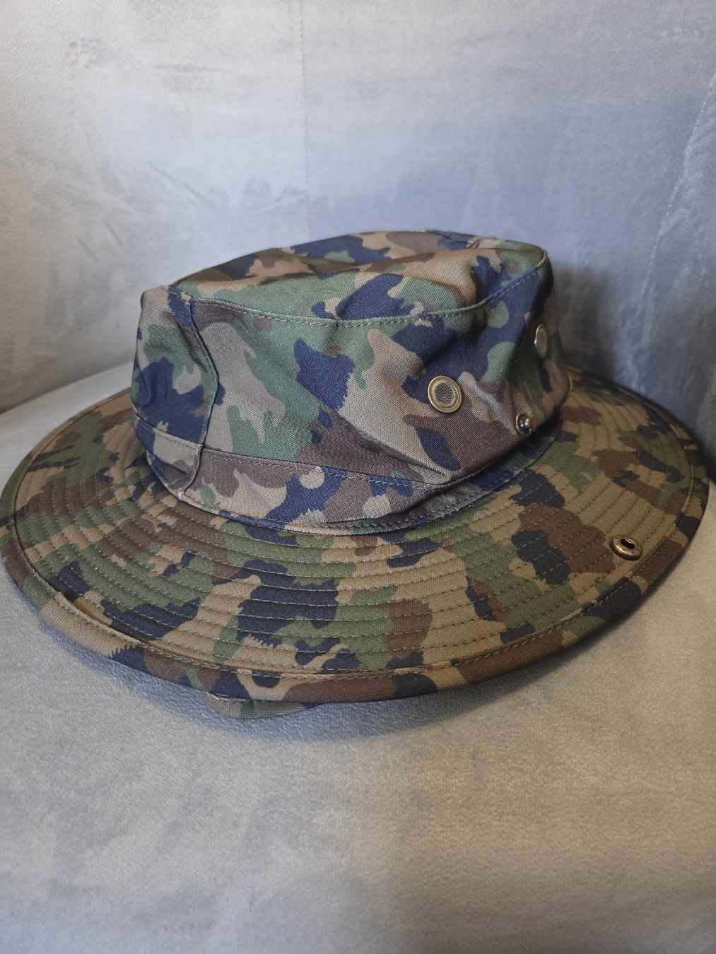 Schweizer Armee Copricapi, berretti & cappellini: Bob Explorer der Schweizer Armée Taz 90 – Nuovo (secondo la descrizione) da Onex venduto da GarageCollector 1
