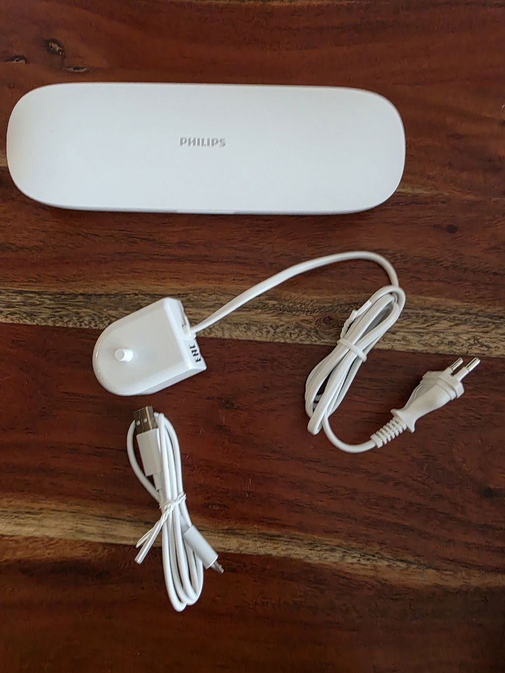 Philips Sonicare Cura dei denti: Philips Sonicare 7500 Reisecase und Ladestation – Nuovo (secondo la descrizione) da Mols venduto da Naebetsee2.0