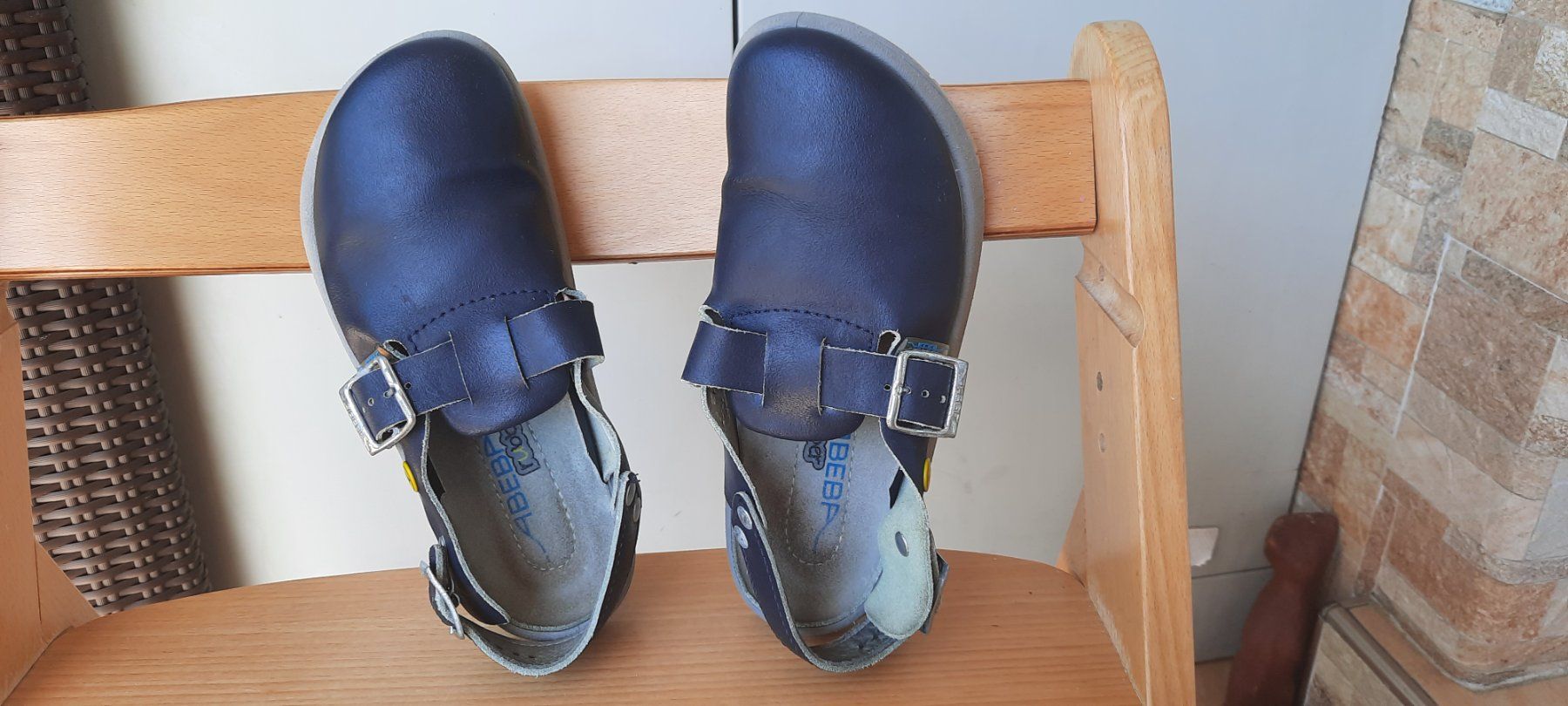Scarpe da donna: ABEBA ruber Schuhe Arbeits - Berufsschuhe Gr 39 – Usato da Turbenthal venduto da tirare 2