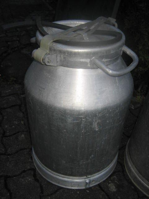 2 alte gebrauchte Alu Milchkanne Kannen Milch Deko Garten Kaufen auf