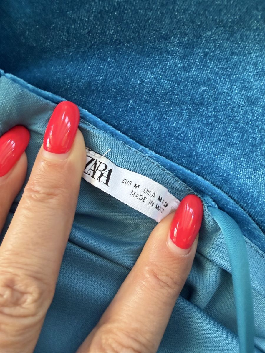 Zara Vestiti: Samtkleid von ZARA, Grösse M,  NEU! – Nuovo (secondo la descrizione) da Unterengstringen venduto da Blingbling537 3