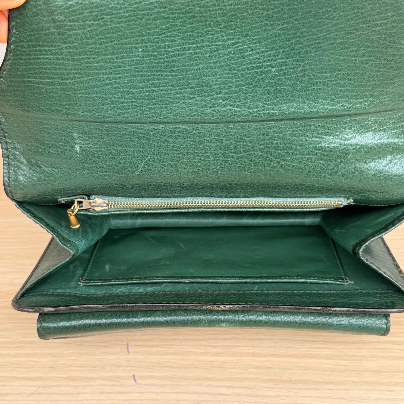 Borse da donna: Sac à main vintage vert fermeture dorée – Usato da Thônex venduto da Suisse.Shopping 6