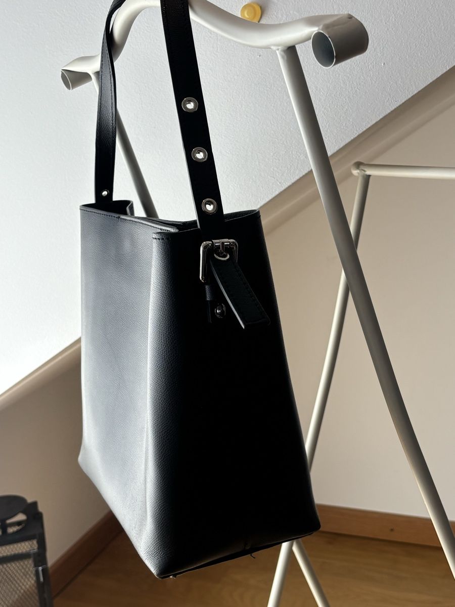 Borse da donna: Schwarze Schultertasche/ Shopper – Usato da Basel venduto da AnninaD97 2