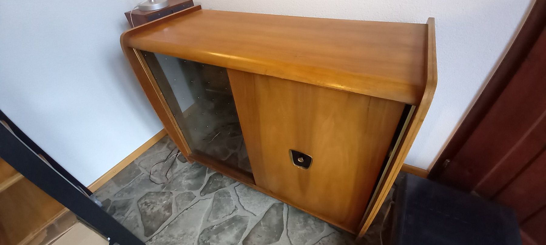 Vitrinen: Vintage Retro Vitrine / Bar / Schrank – Gebraucht aus Salez von EMERCARO 7