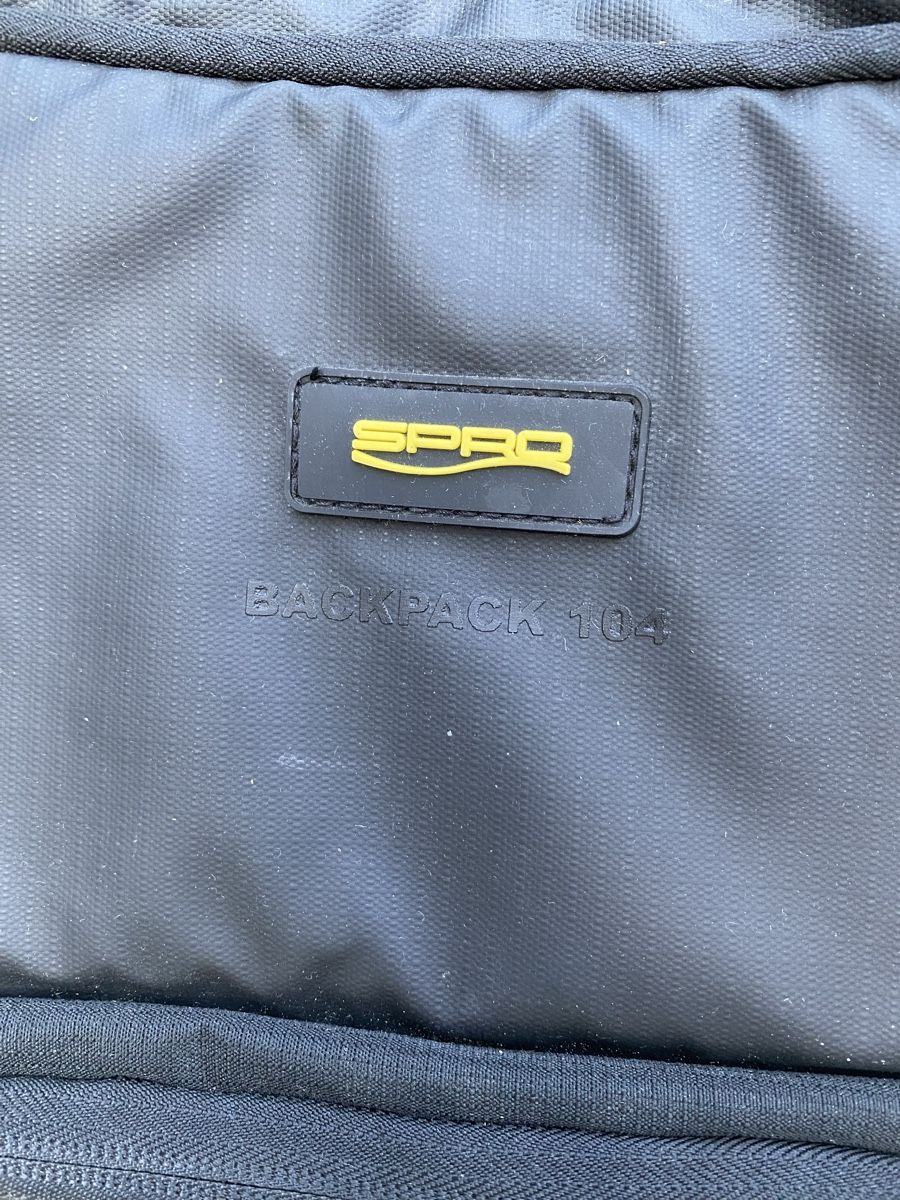 Zaini: SPRO Backpack 104 schwarz guter Zustand – Usato da Zürich venduto da outdoor-cow 3