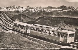 Rigi Staffel (SZ) Rigi Bahn mit Blick auf den Pilatus