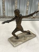 Antike Bronze Figur auf Marmorsockel, Top Zustand! (50)