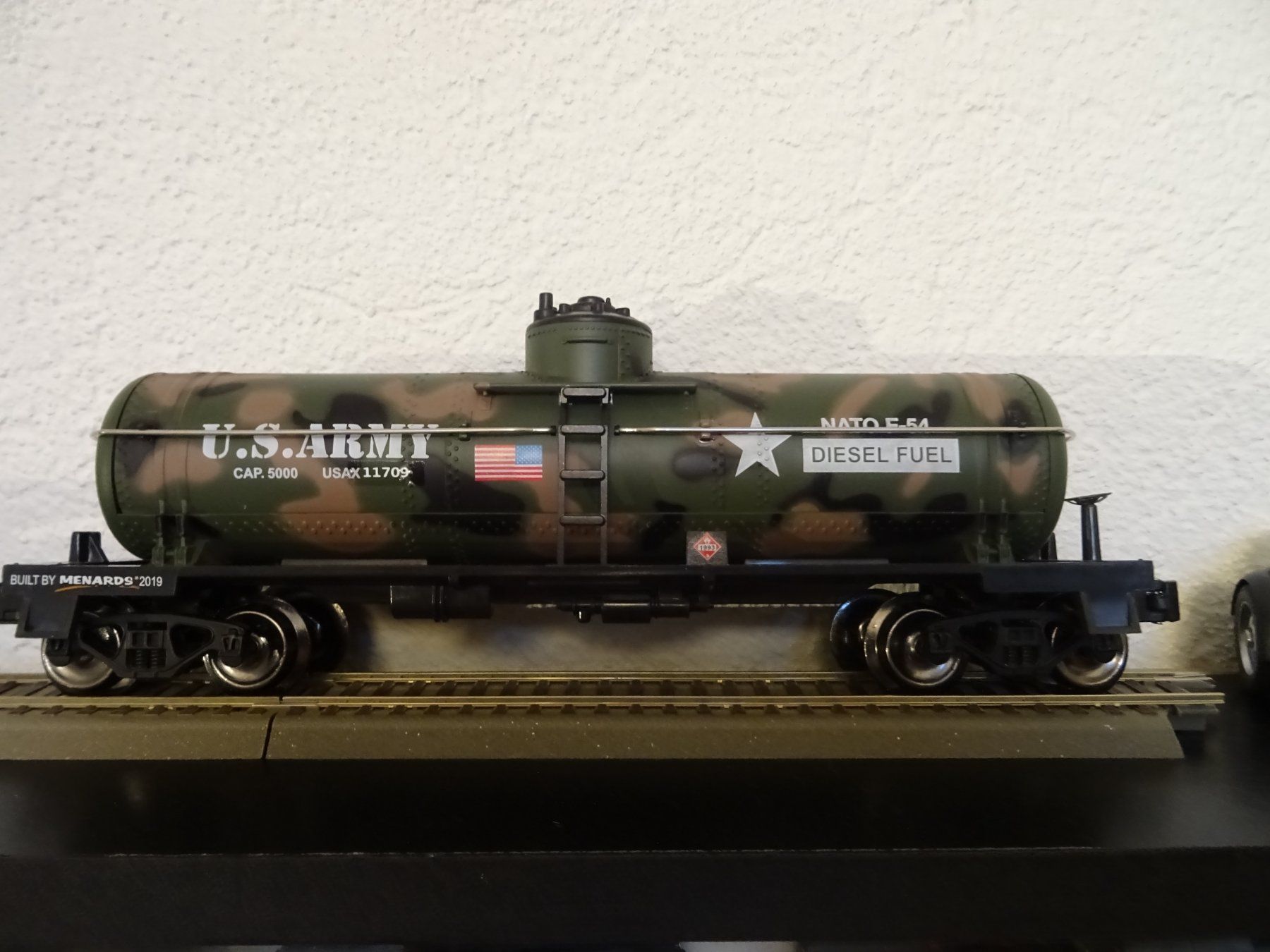 Modellini di ferrovie: US Tankwagen Spur 0 – Nuovo e nell'imballaggio originale da Hirschthal venduto da Legov