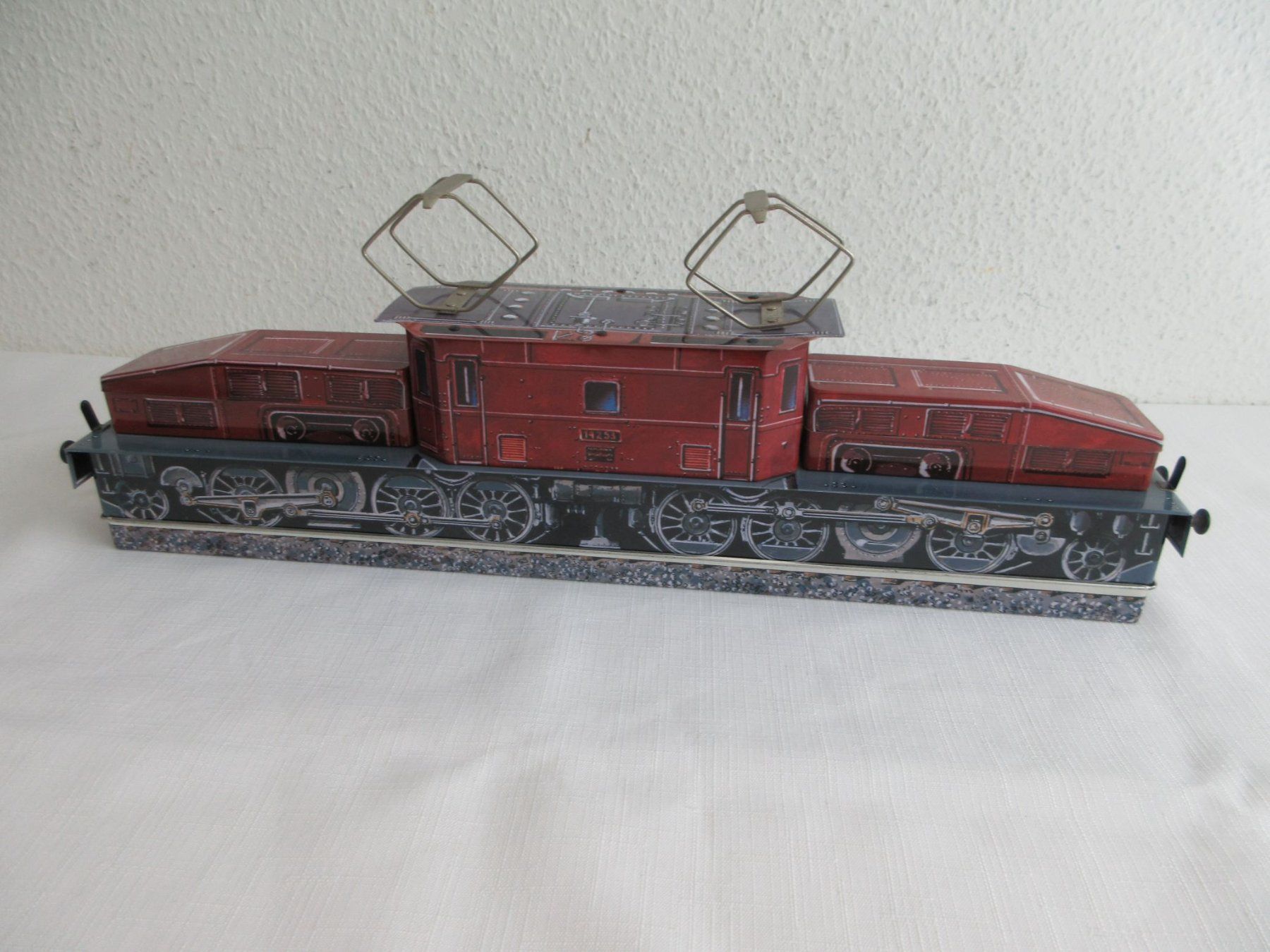 Modellini di ferrovie: Blech - Loki Krokodil vom Läckerli Huus, 2010 – Usato da Binningen venduto da Oldfashion 2