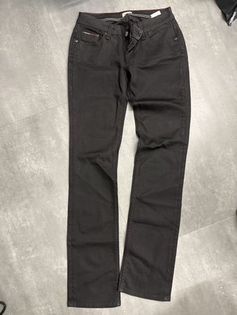 Schicke Tommy Hilfiger Jeans, schwarz, Grösse 30/34 Top!