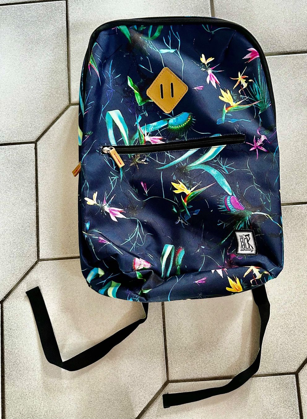 Zaini: Rucksack dunkel blau Muster wie NEU – Usato da Wilderswil venduto da FirstDivine