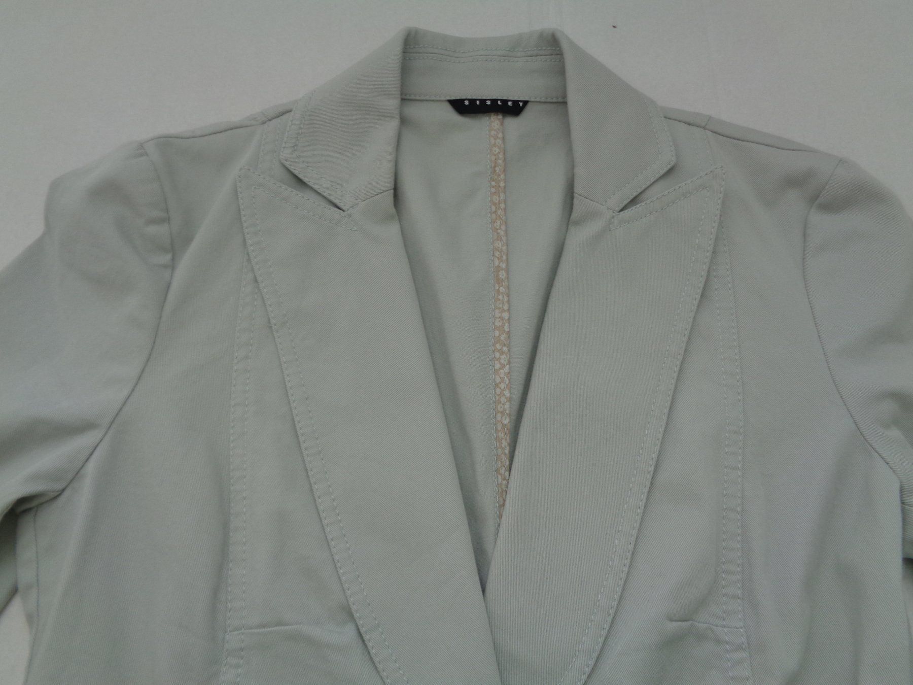 Sisley Jacken: Jacke - Sisley - Grösse 38 – Neu (gemäss Beschreibung) aus Chur von omonia 1