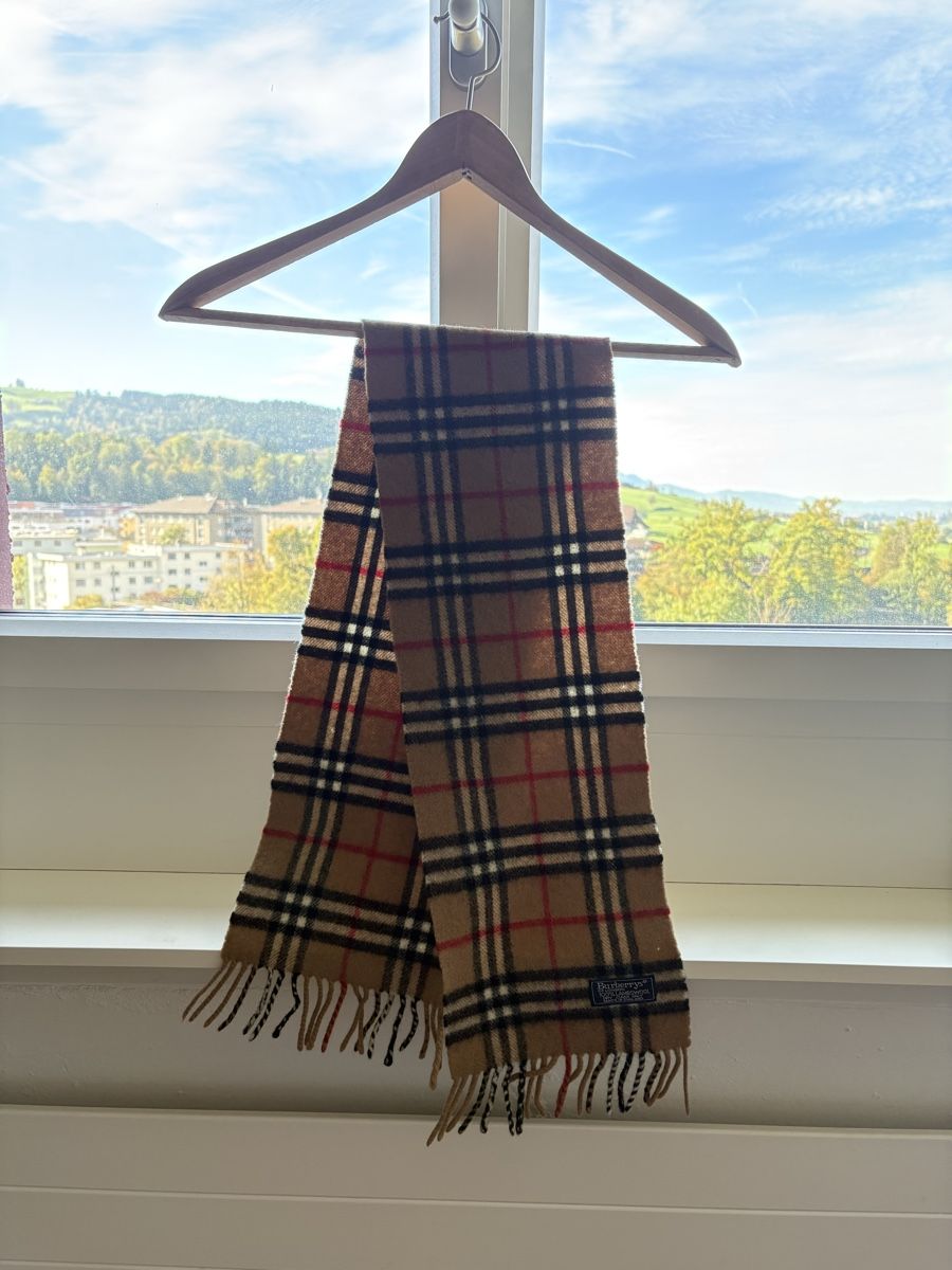 Burberry Foulards & écharpes: Burberry kinder schal – D'occasion à Rotkreuz par Vintage_lover1