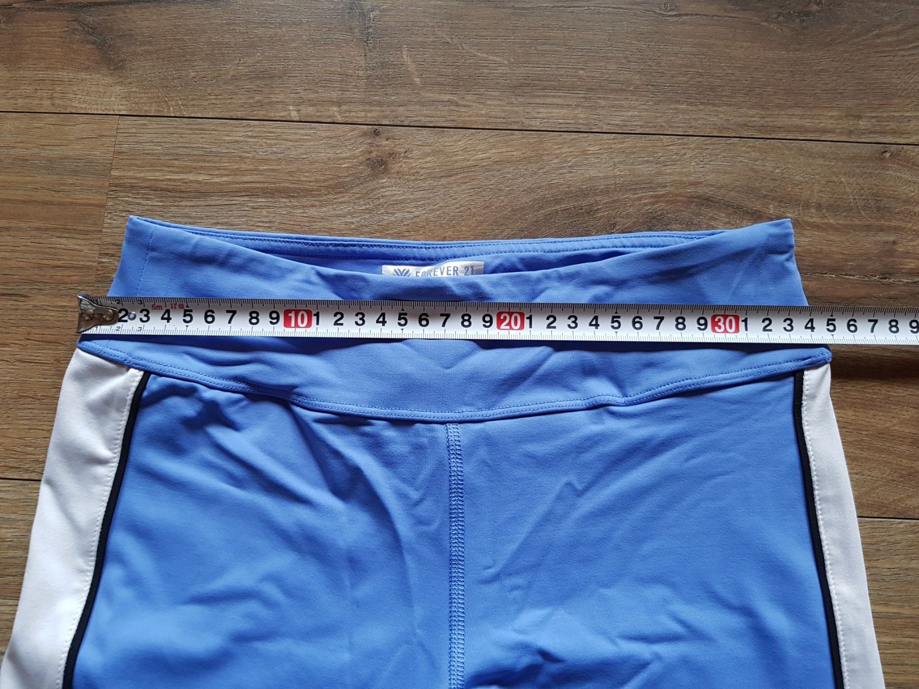 Pantalons: FOREVER 21 - Pantalons de Training Taille S – D'occasion à Haute-Nendaz par DetoutDerien