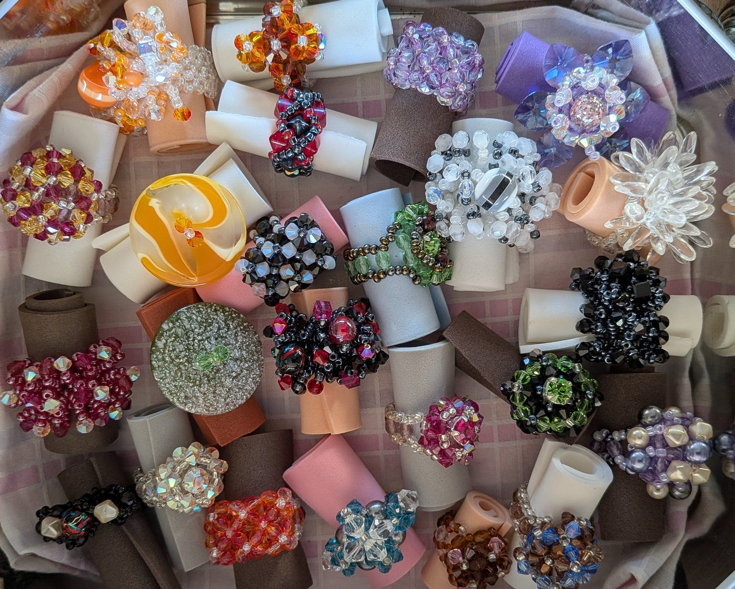 Altri gioielli: Lot de bijoux fantaisie – Usato da Villariaz venduto da Mariejoconde 9