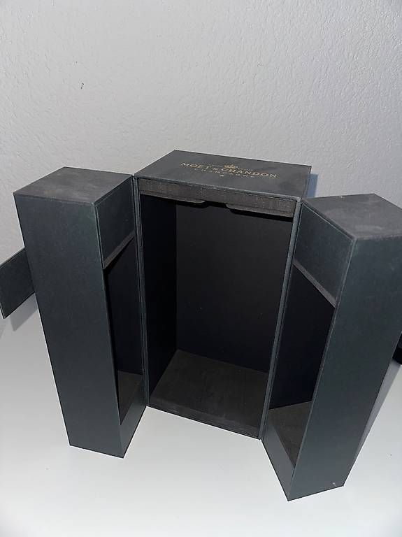 Altro per la casa: Moët Chandon box – Usato da Hitzkirch venduto da Oli.Fashion 2