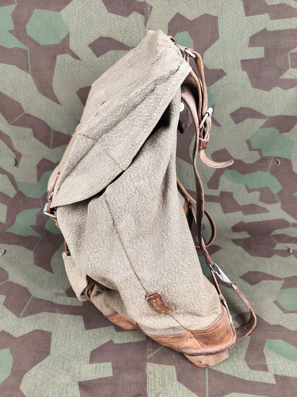 Schweizer Armee Uniformen: Rucksack Ord. 1958, Variante 2 – Gebraucht aus Bauma von SwissMilitaria 1
