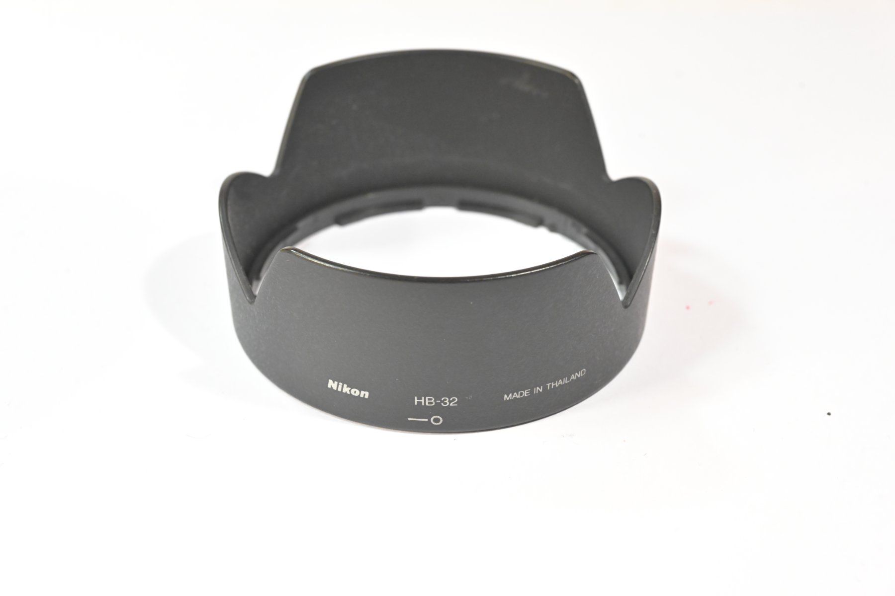 Nikon Obiettivi: Nikon HB-32 Gegenlichtblende – Usato da Erlinsbach venduto da Yanny 1