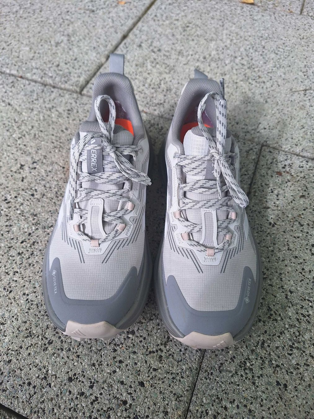 Adidas Damenschuhe: Trekkingschuhe, Adidas Terrex, Gr. 38 2/3 – Neu (gemäss Beschreibung) aus Küttigen von Cmerkli