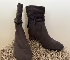 Schöne elegante Stiefeletten