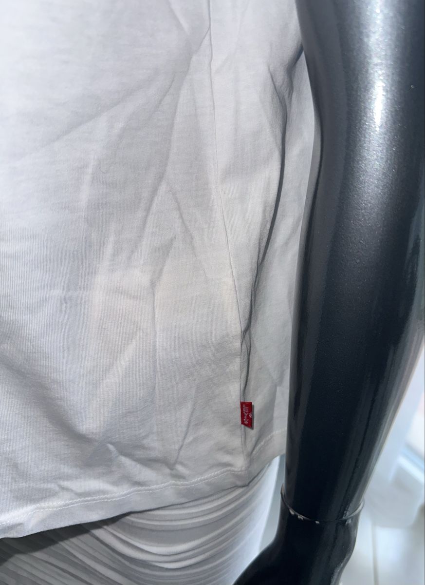 Levi's T-shirt: LEVI’S SHIRT GR. L NEU – Nuovo e nell'imballaggio originale da Unteraegeri venduto da MH203 5