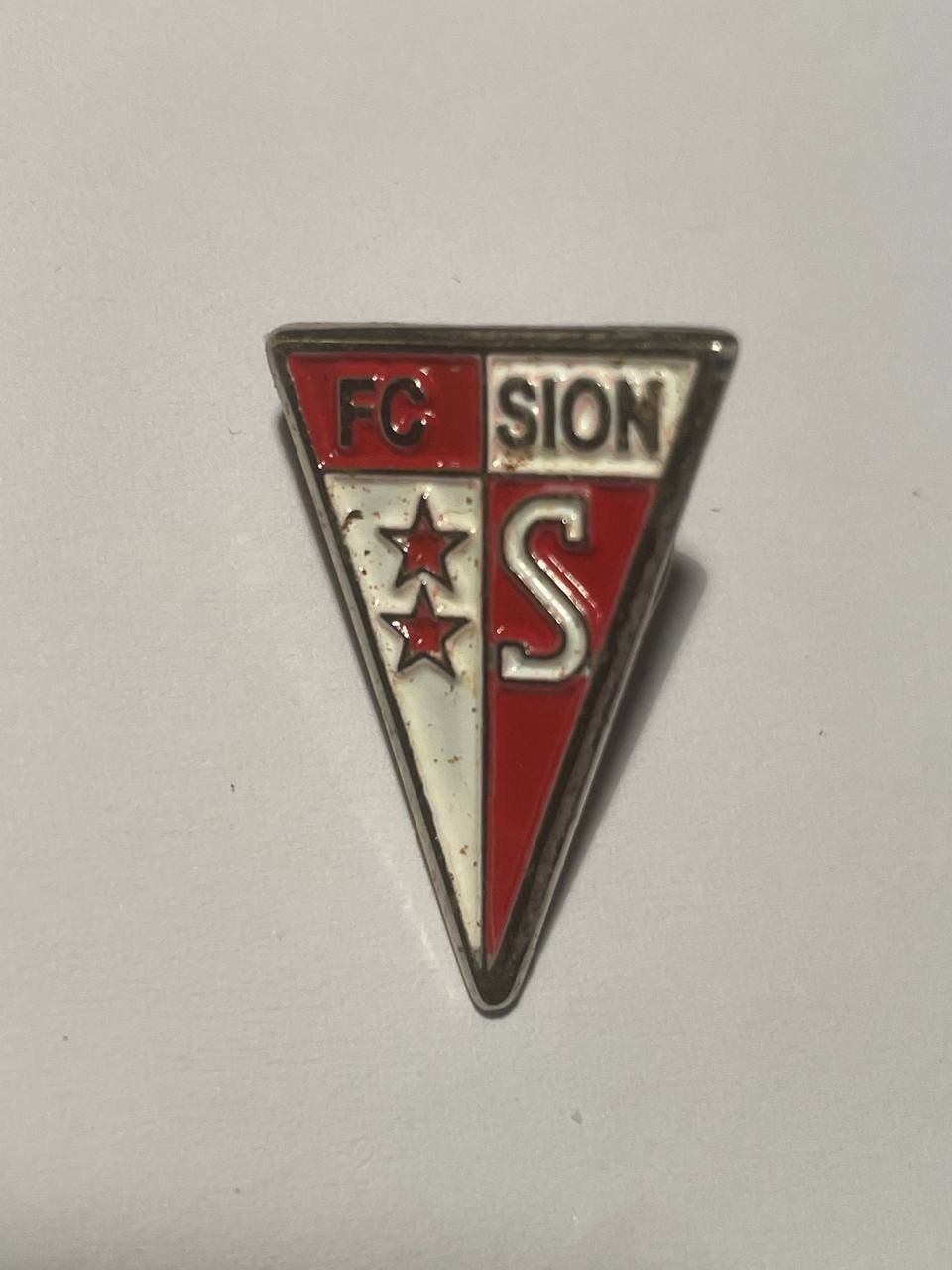 Plaketten & Abzeichen: 6. Pin - FC Sion – Gebraucht aus Luzern von Irek 1