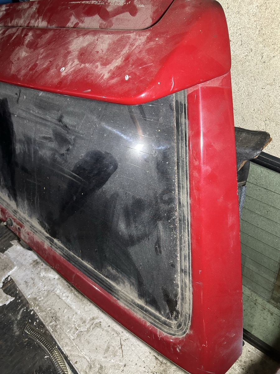 Volkswagen Tutti pezzi di ricambio auto: Golf2 Kofferraumdeckel mit Spoiler – Usato da Gampelen venduto da ste_r6hj 2