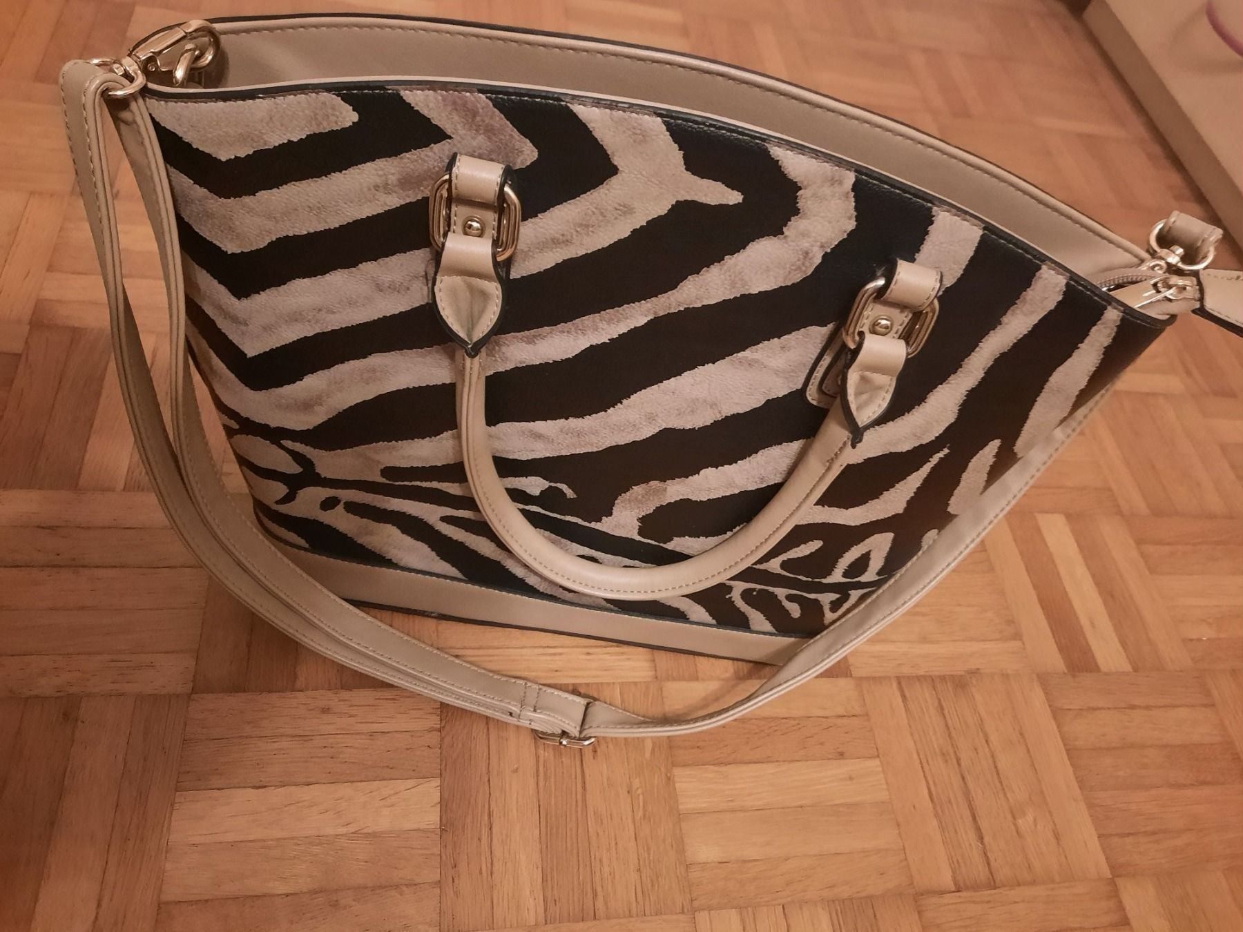 Borse da donna: Sac à main style panthère – Usato da Murten venduto da laeti692 5