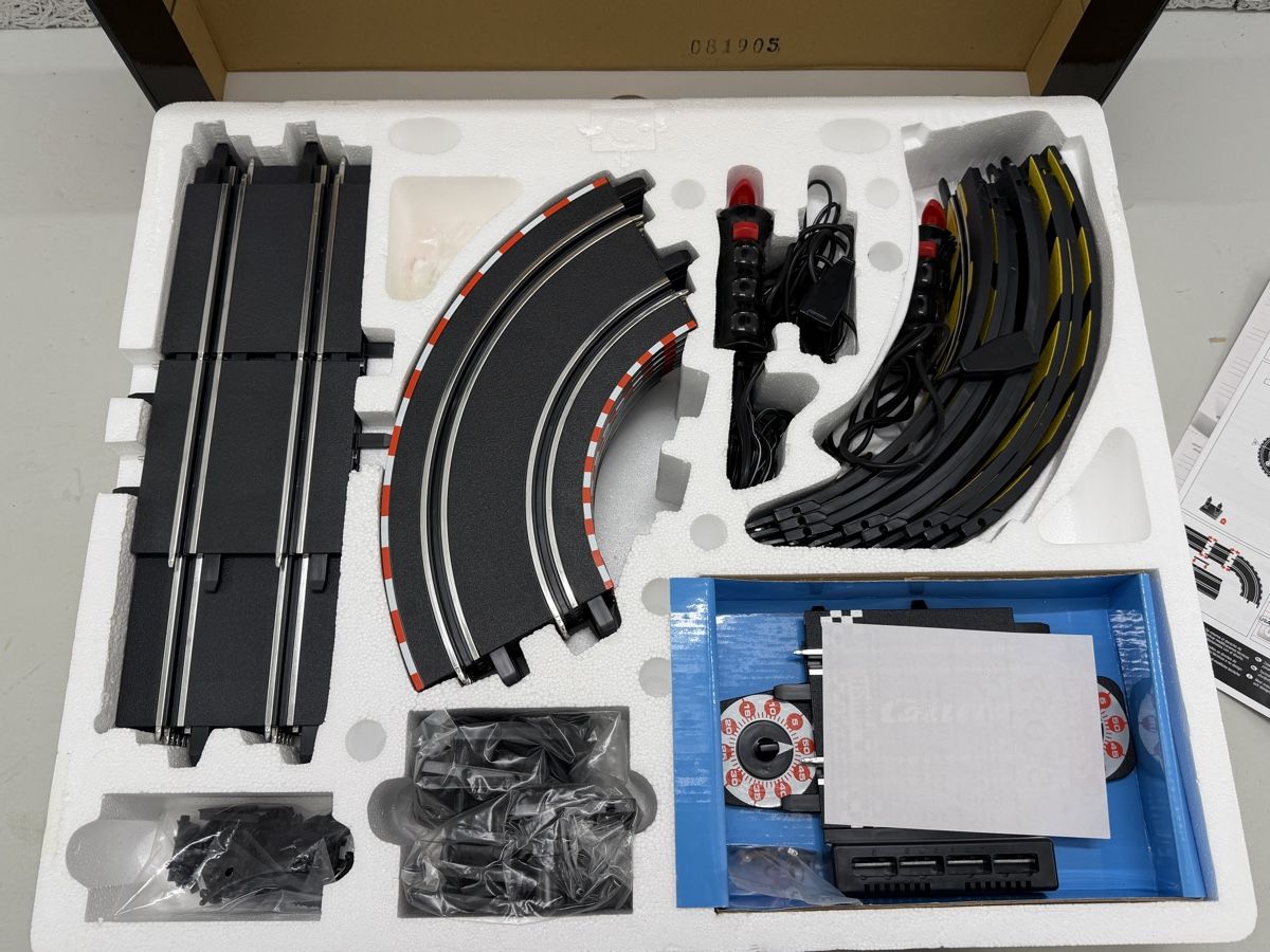 Carrera Rennbahnen: Carrera Evolution Nürburgring und Speed Racer + Extensions – Gebraucht aus Zürich von Yves_lk 9