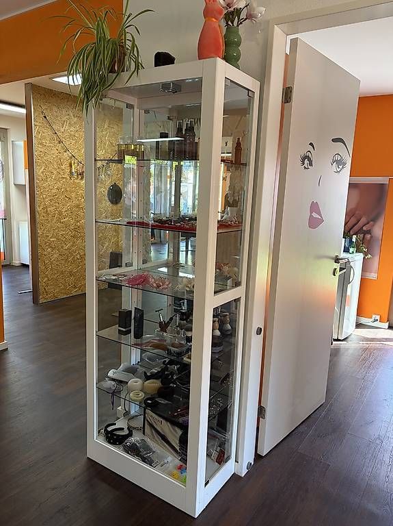 Vetrine: Vitrine, weiss, Glasfronten – Usato da Rümikon AG venduto da Gebirge-5303