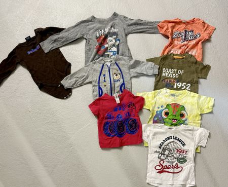 Kinder Kleider Paket, T-Shirts, Pullover, Body, Grösse 86