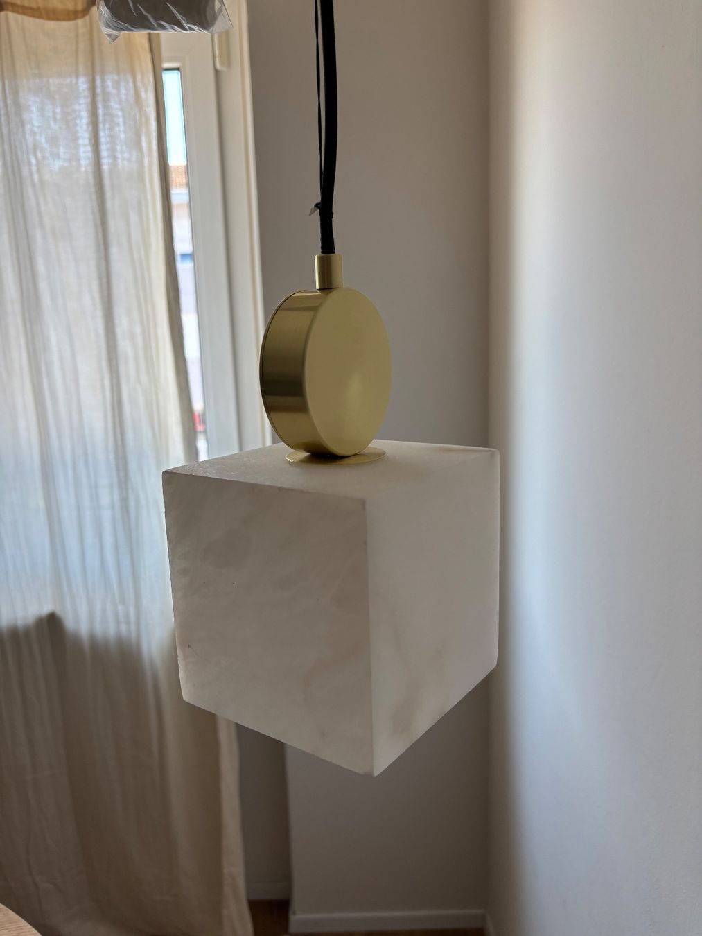 Maisons du monde Lustres & lampes de plafonds: Suspension Volta – Neuf avec emballage d'origine à Nidau par sev_5rxg