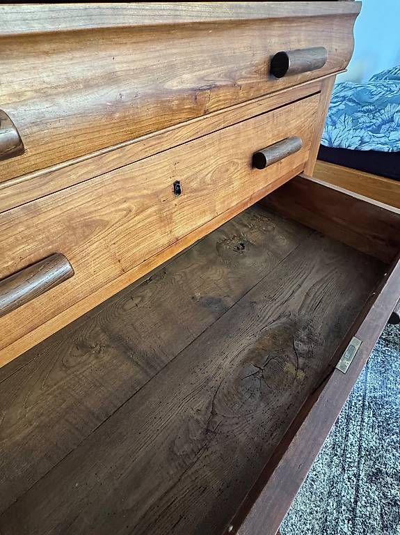 Commodes: Commande ancienne en bois – D'occasion à Pully par evdim 4