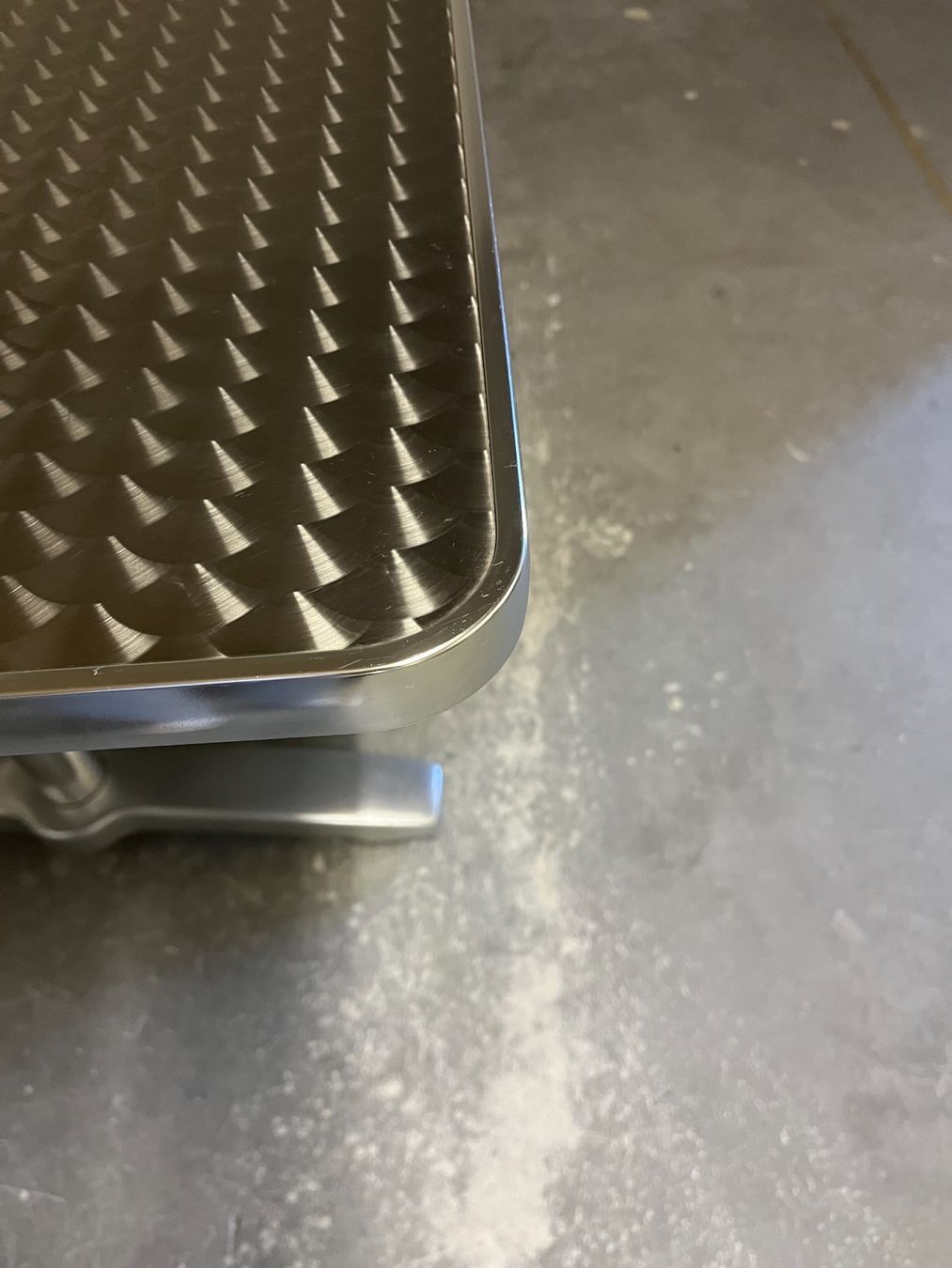 Tavoli: Gartentisch mit Aluminium-Deckblatt – Usato da Malans GR venduto da Wimpa 2