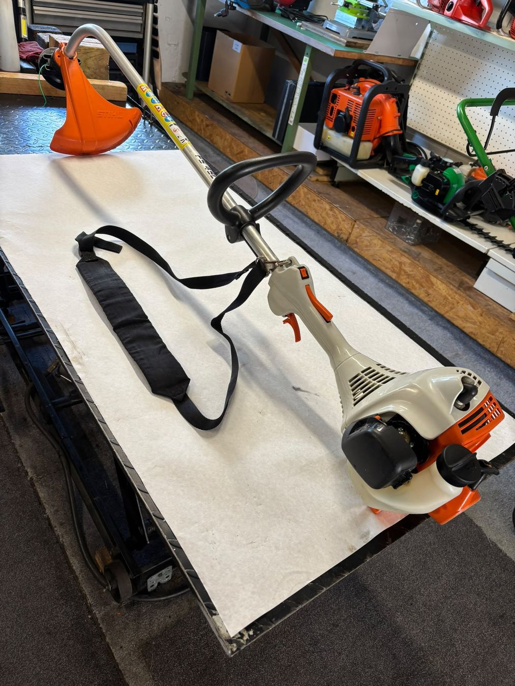 Stihl Rasenmäher: Stihl FS45 Trimmer  – Gebraucht aus Bilten von Zschweiz