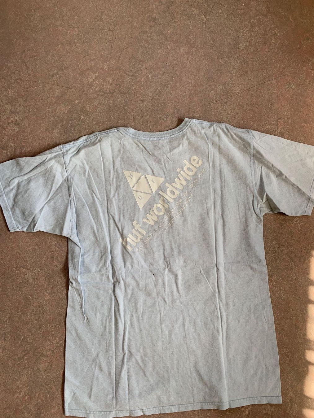 T-shirt: HUF T-Shirt hellblau L – Usato da Wiggen venduto da Antoniotto 2