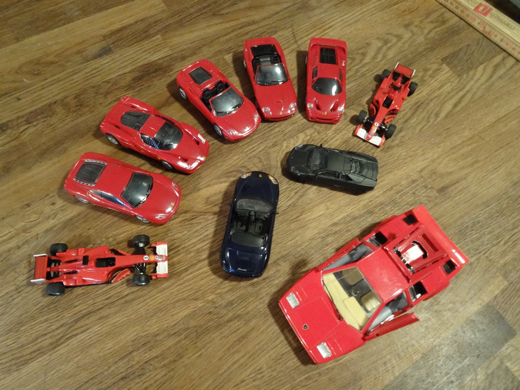 Modellini d'auto: Modellautos Ferrari Lamborghini – Usato da Allschwil venduto da Summelsarium 1