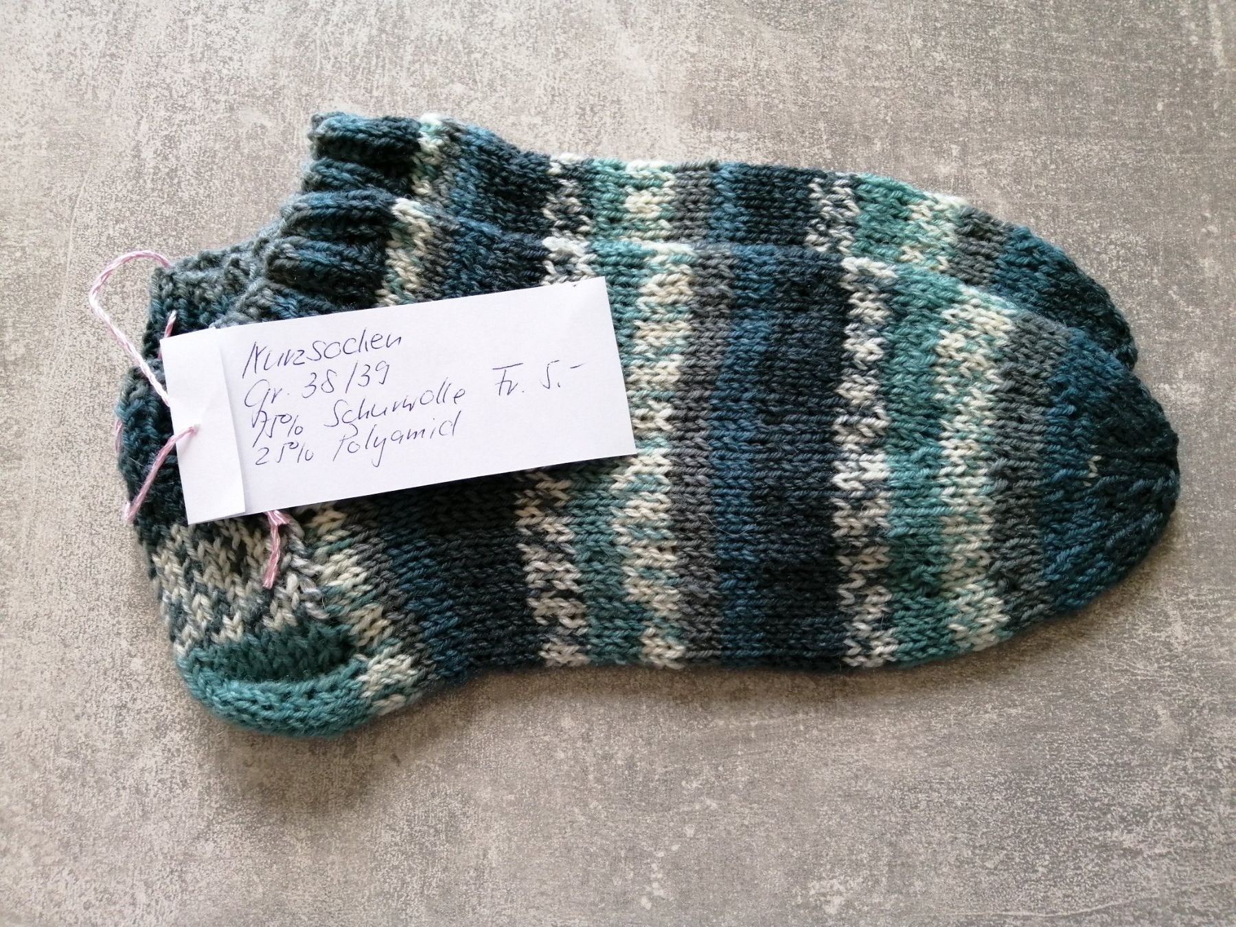Calze: Sneaker / Kurzsocken handgestrickt, Grösse: 38/39 – Nuovo (secondo la descrizione) da Altstätten SG venduto da tollesauswolle